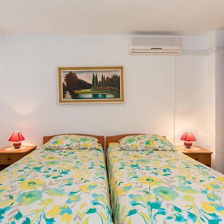 Kamelija Apartment Rovinj Bagian luar foto