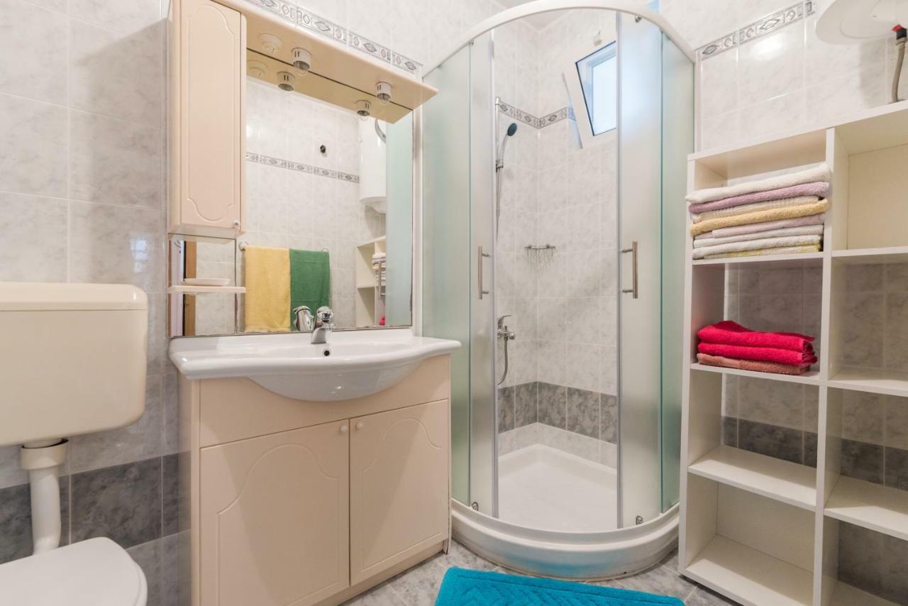 Kamelija Apartment Rovinj Bagian luar foto
